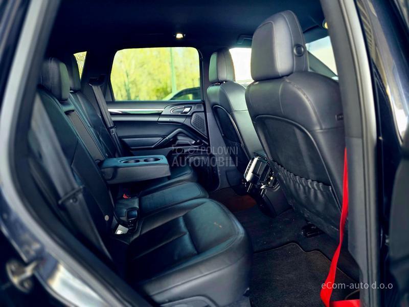 Porsche Cayenne 3.0 TDI V6 4x4