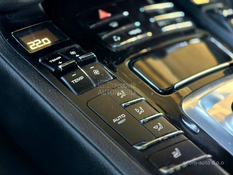 Porsche Cayenne 3.0 TDI V6 4x4