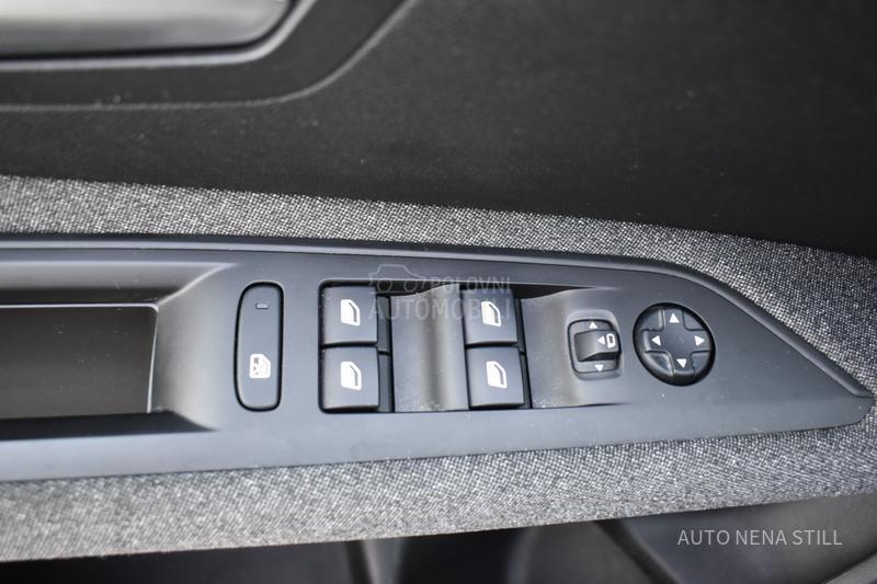 Peugeot 3008 1.5 HDI  Active AT