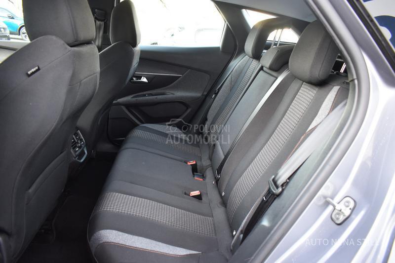 Peugeot 3008 1.5 HDI  Active AT