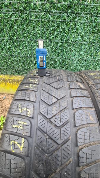 Pirelli 245/45 R19 Zimska