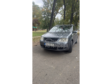 Volkswagen Touran 2.0 TDI regist.