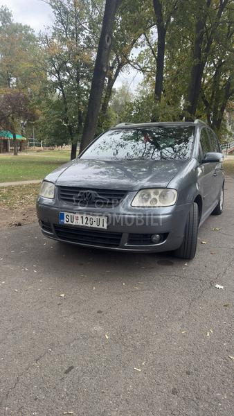 Volkswagen Touran 2.0 tdi reg.