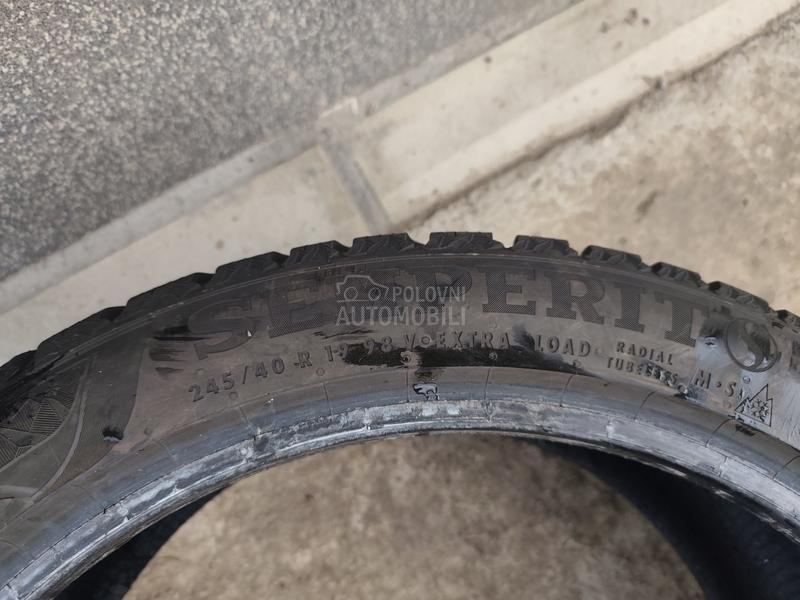 Semperit 245/40 R19 Zimska