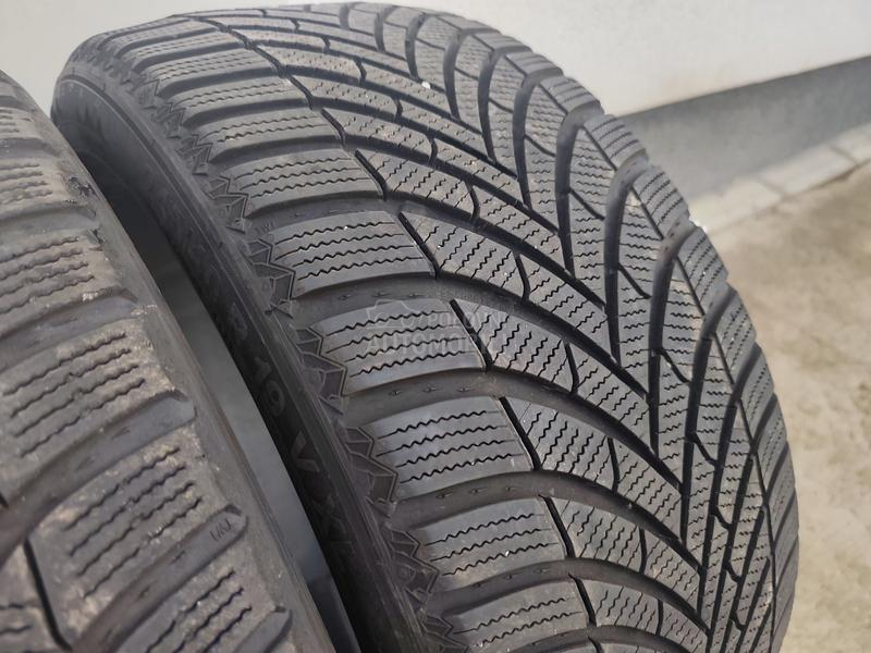 Semperit 245/40 R19 Zimska