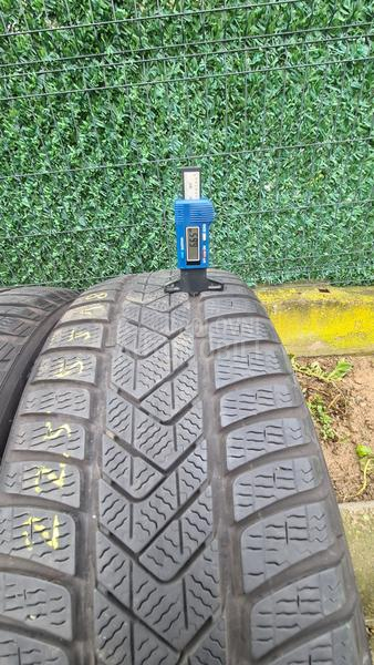 Pirelli 225/55 R18 Zimska