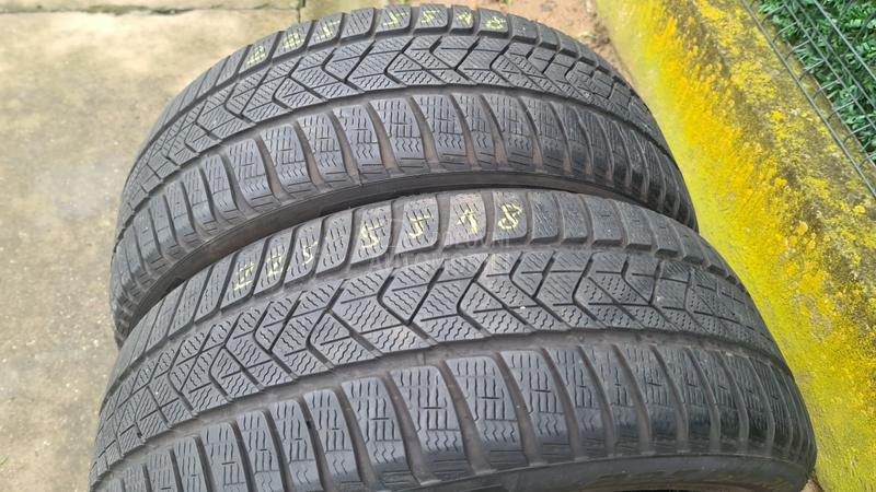 Pirelli 225/55 R18 Zimska
