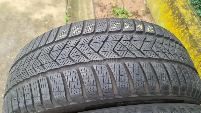 Pirelli 225/55 R18 Zimska