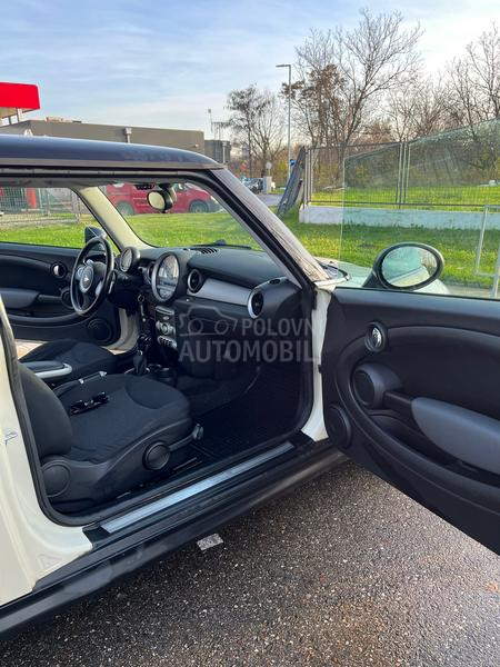 MINI Cooper 1,6 m.a.t.i.k. bmw