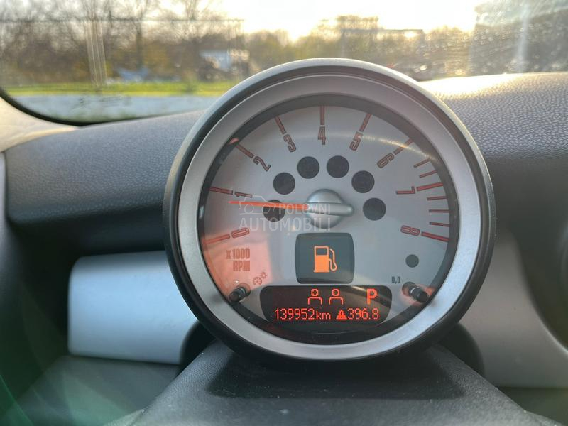 MINI Cooper 1,6 m.a.t.i.k. bmw