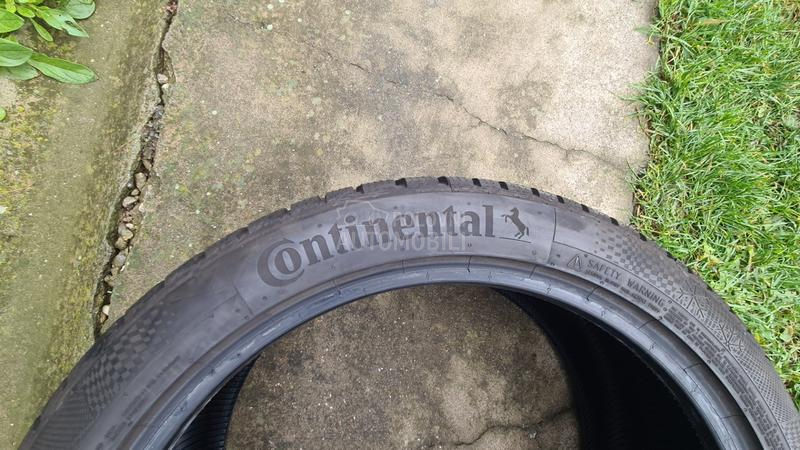 Continental 255/40 R20 Zimska