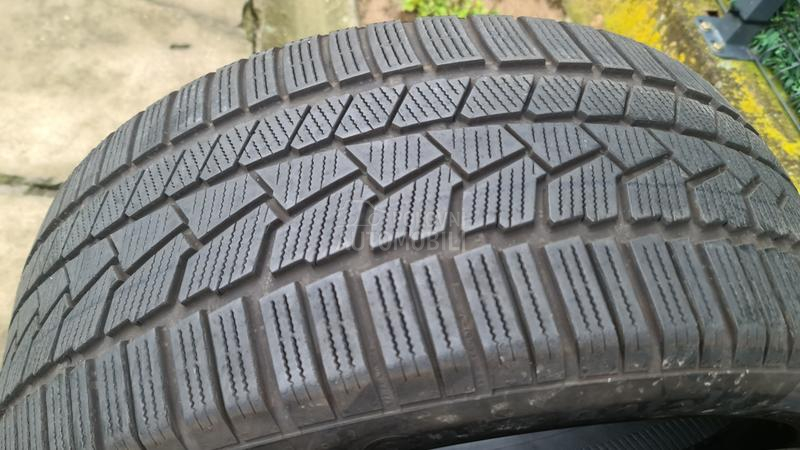 Continental 255/40 R20 Zimska
