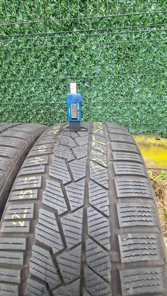 Continental 255/40 R20 Zimska