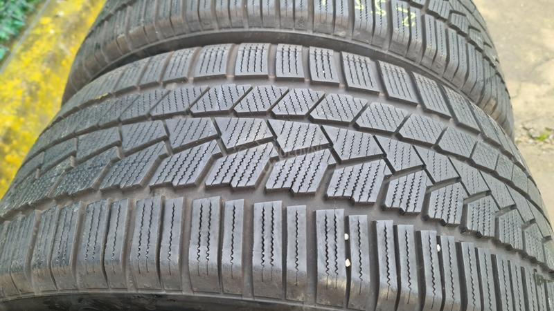 Continental 255/40 R20 Zimska