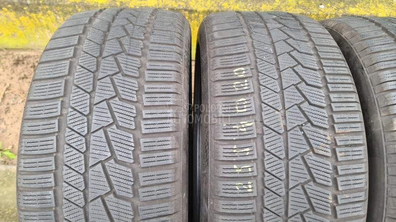 Continental 255/40 R20 Zimska