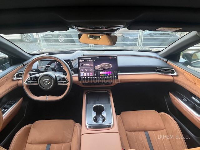 Mazda 6e TAKUMI PLUS