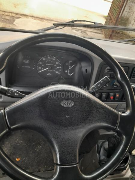 Kia kia k2700