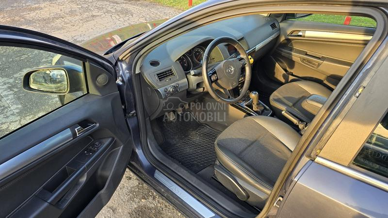 Opel Astra H ReStyle