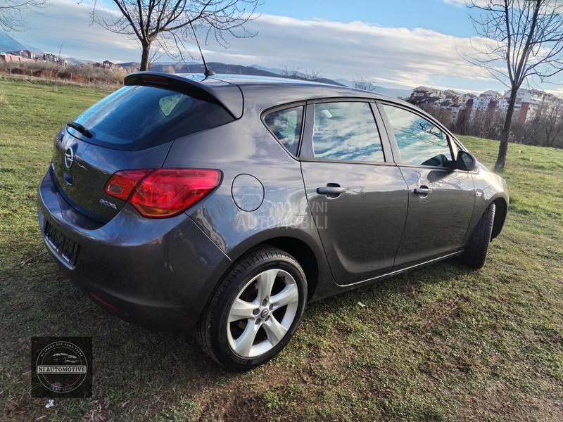 Opel Astra J 1.4