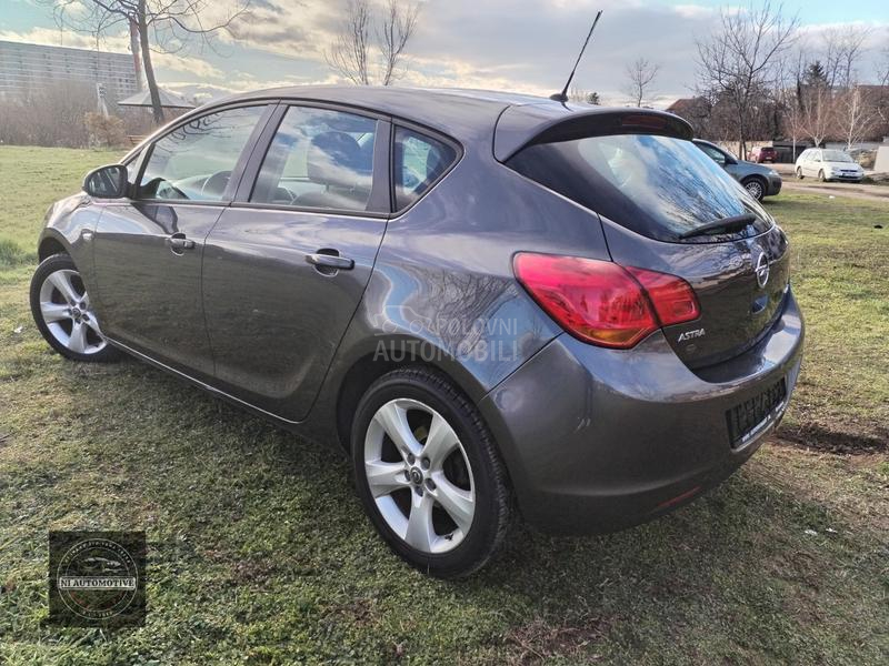 Opel Astra J 1.4