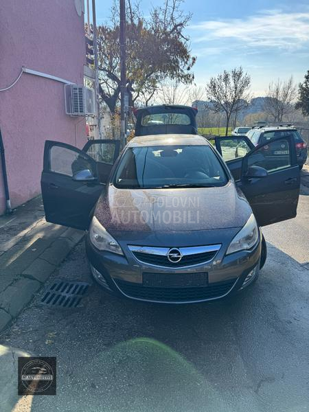 Opel Astra J 1.4
