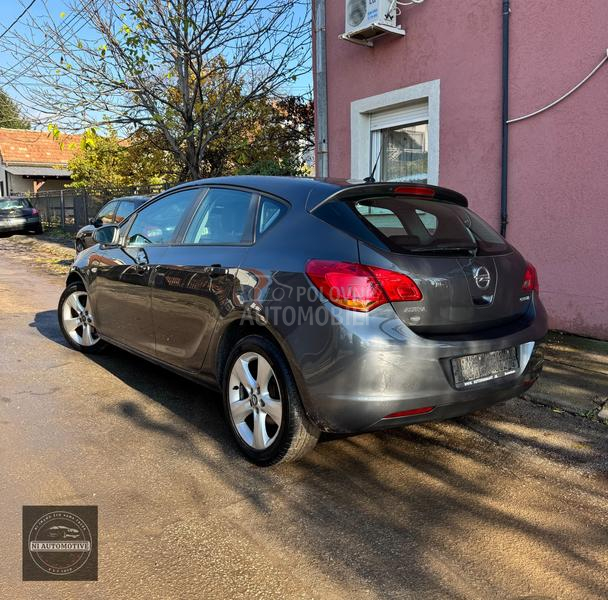 Opel Astra J 1.4