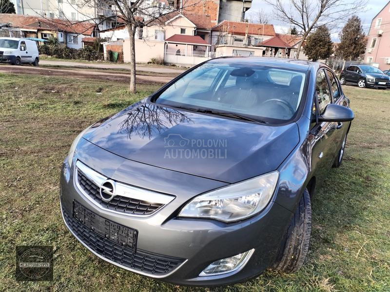 Opel Astra J 1.4