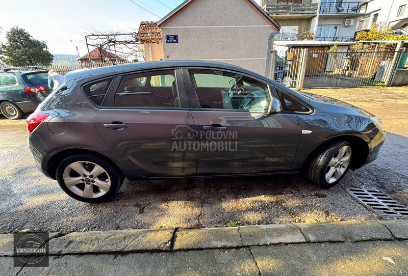 Opel Astra J 1.4