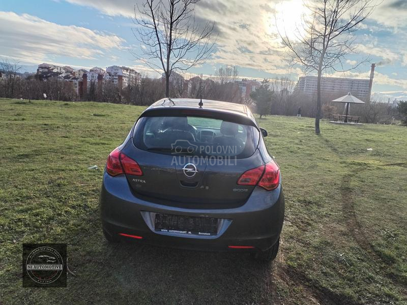 Opel Astra J 1.4