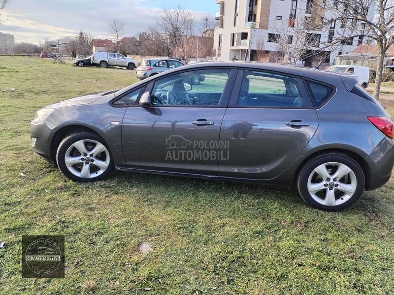 Opel Astra J 1.4