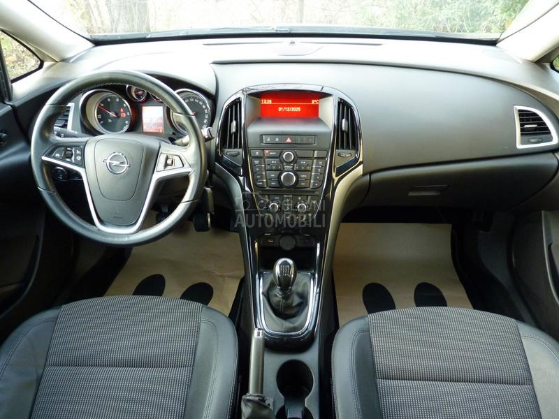 Opel Astra J 1.6 CDTI/COSMO