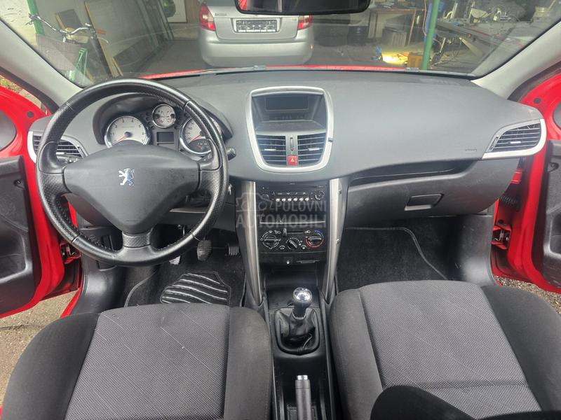 Peugeot 207 1,4i 16v Trendy