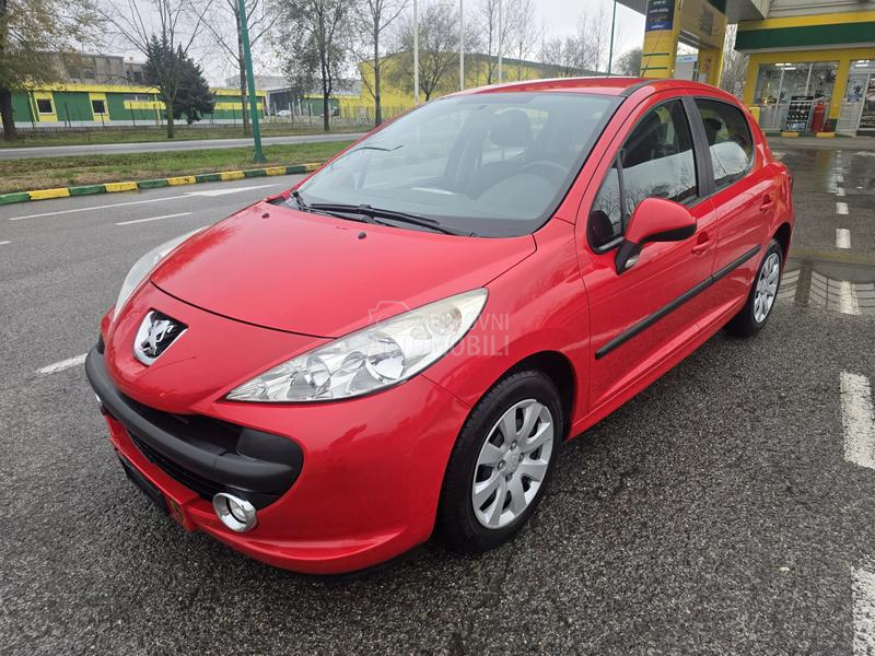 Peugeot 207 1,4i 16v Trendy
