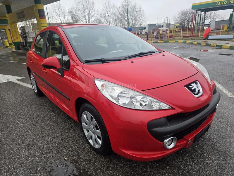 Peugeot 207 1,4i 16v Trendy