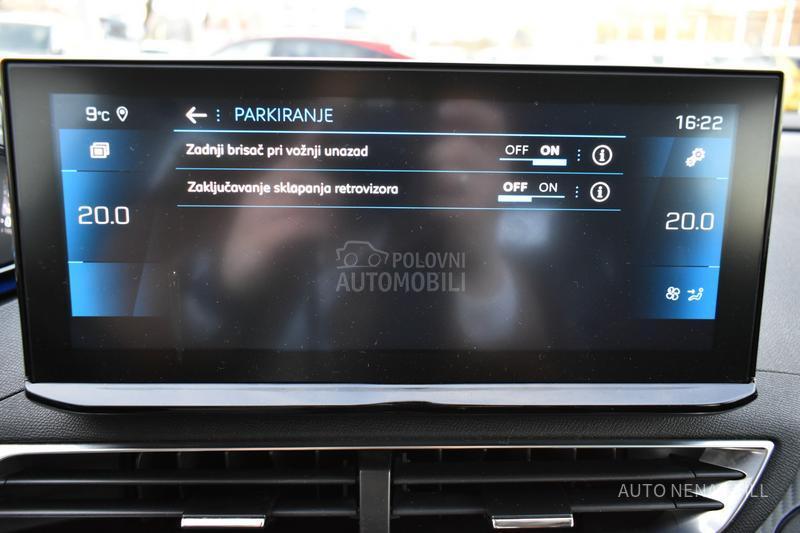 Peugeot 3008 1.2 Active AT