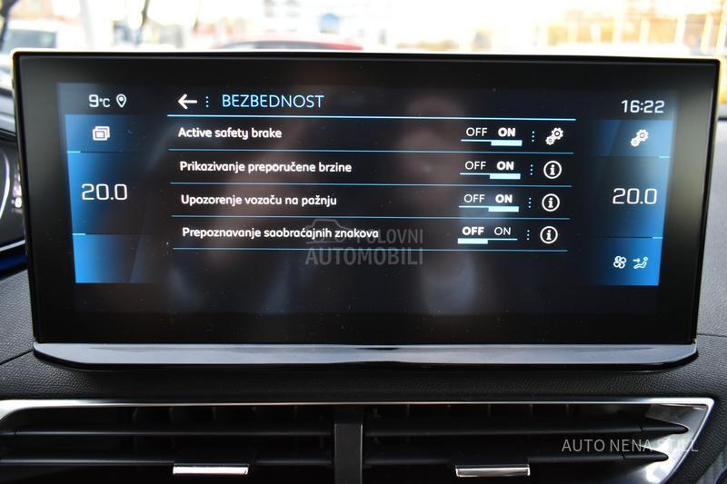 Peugeot 3008 1.2 Active AT