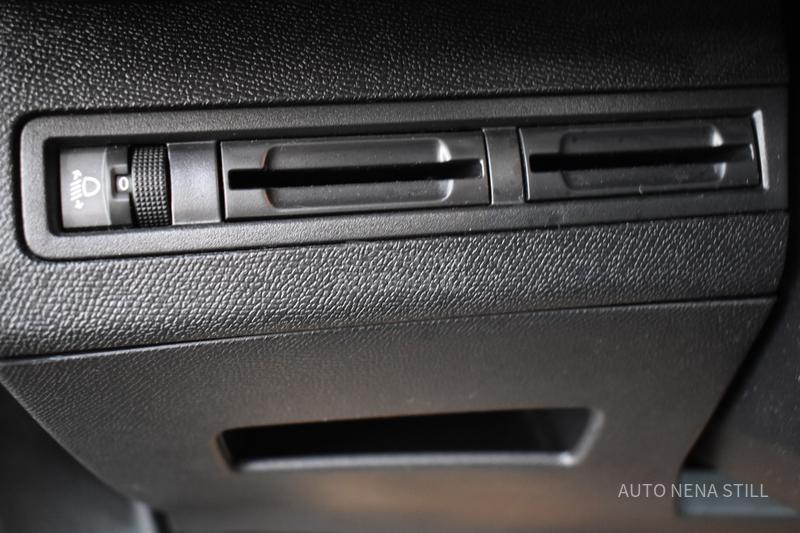 Peugeot 3008 1.2 Active AT