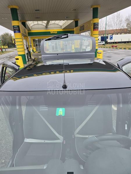 Dacia Sandero 1,2 16v BASE