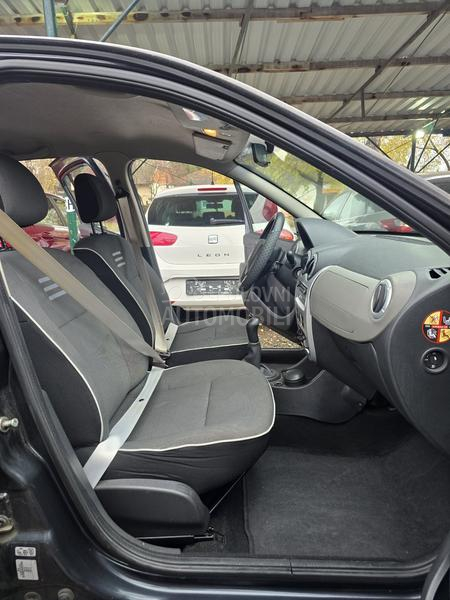 Dacia Sandero 1,2 16v BASE