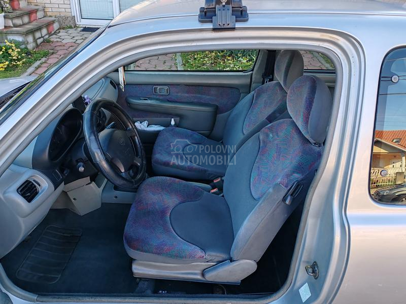 Nissan Micra 1.0 k.l.i.m.a