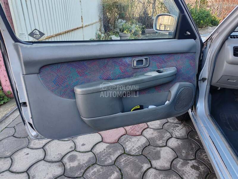 Nissan Micra 1.0 k.l.i.m.a