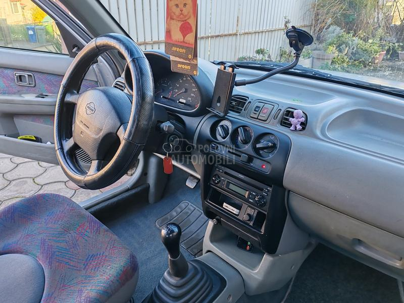 Nissan Micra 1.0 k.l.i.m.a