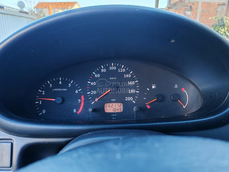 Nissan Micra 1.0 k.l.i.m.a