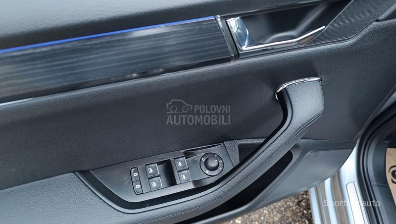 Škoda Superb 2.0 TDI STYLE