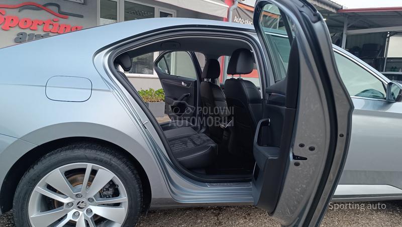 Škoda Superb 2.0 TDI STYLE
