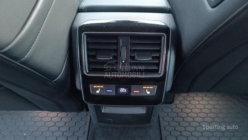 Škoda Superb 2.0 TDI STYLE