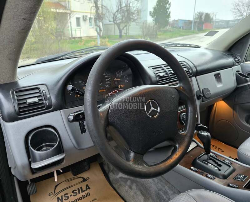 Mercedes Benz ML 270 2.7 CDI