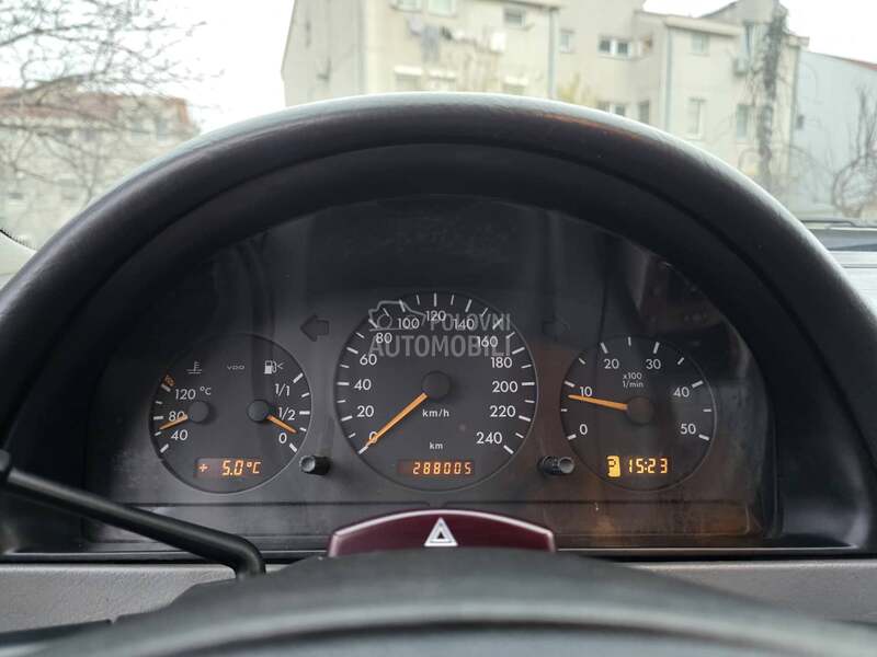 Mercedes Benz ML 270 2.7 CDI