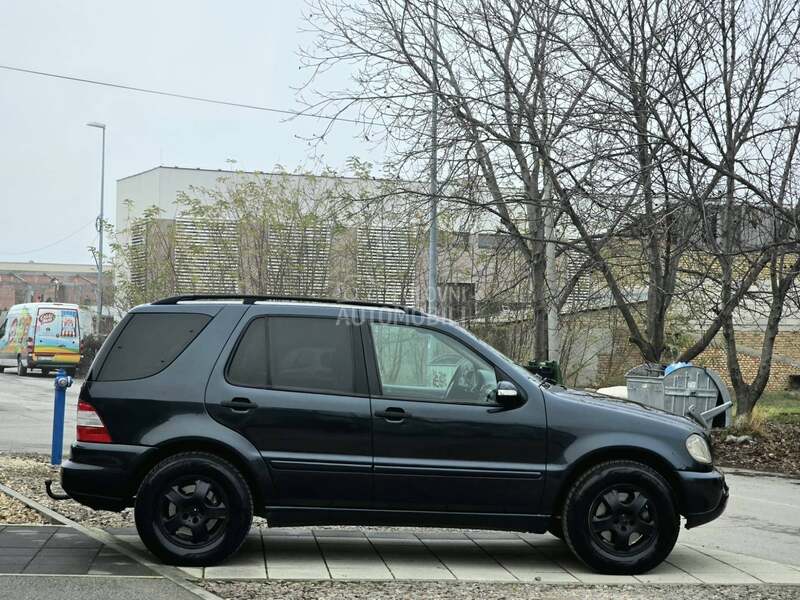 Mercedes Benz ML 270 2.7 CDI