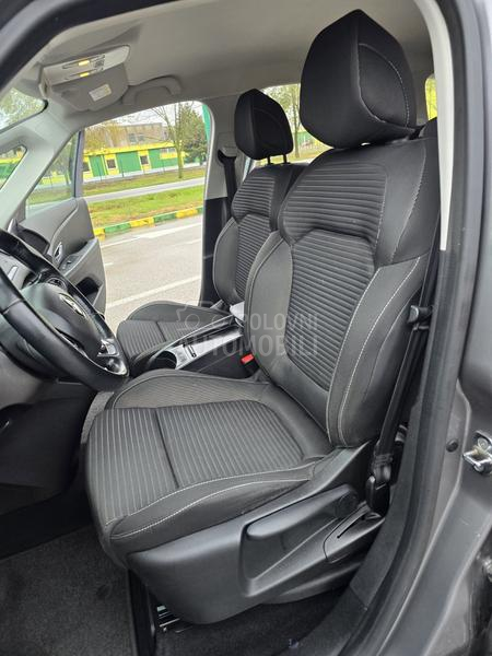 Renault Scenic initiale Paris
